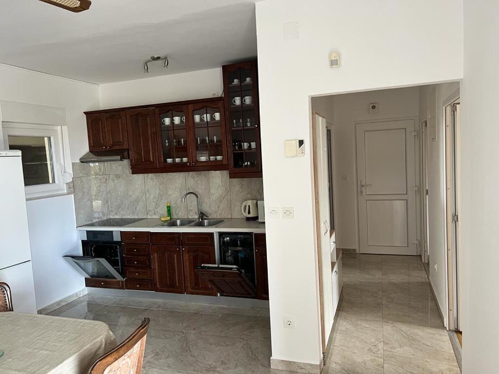 Apartment With 2 Balconies And Sea View Omis Luaran gambar